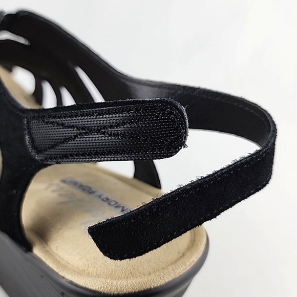 Skechers Women's Black Suede Wedge Platform Parallel Stylin Cutout Sandal Size 6 - Picture 10 of 16